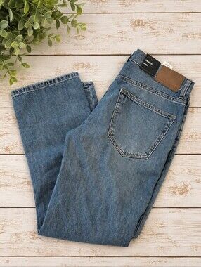 NWT size 32×28 straight fit 100% cotton jeans